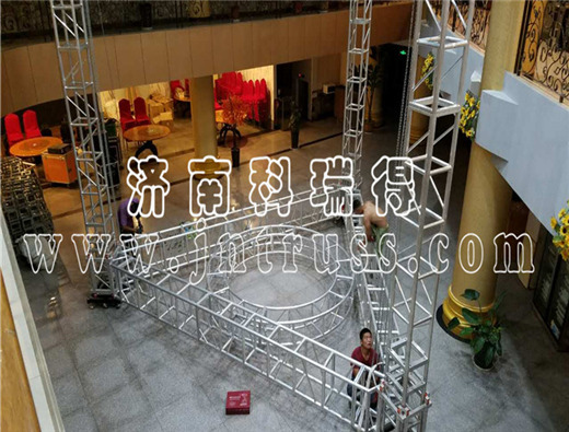 邯鄲明威舞臺(tái)租賃公司采購400*600鋁合金桁架一批